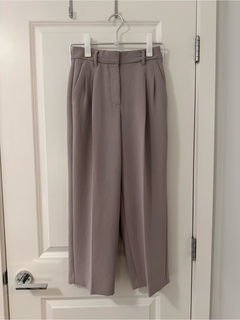 Aritzia Wilfred Effortless Pant Cropped Size 0 Grey
